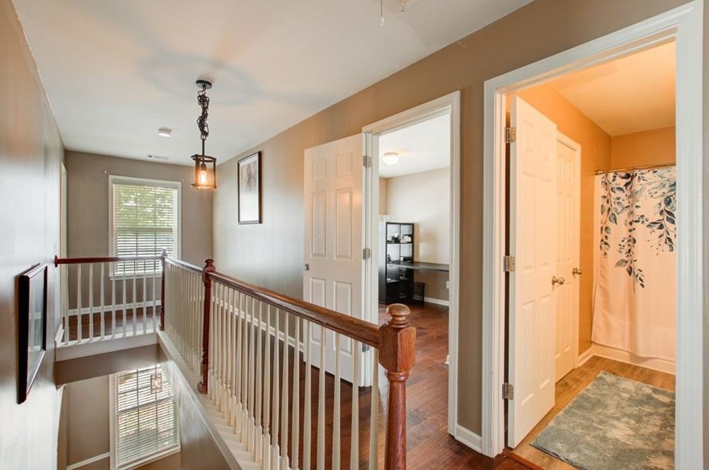 1109 Westchase Hl, Atlanta GA  30336-2926 exterior