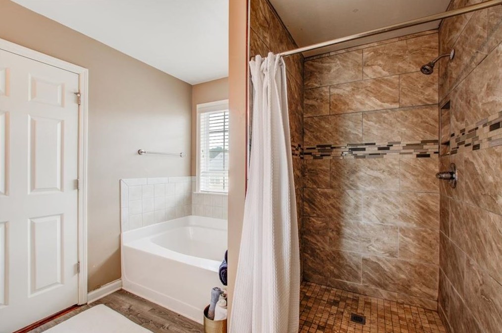 1109 Westchase Hl, Atlanta GA  30336-2926 exterior