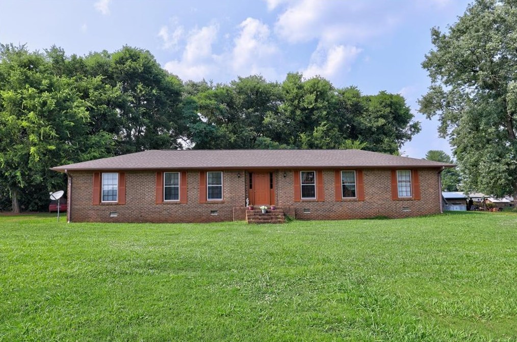 41 Lois Rd, Euharlee, GA 30120-7201