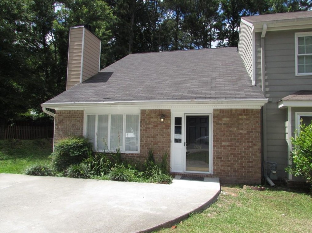 1703 Twin Brooks Dr Se, Marietta, GA 30067