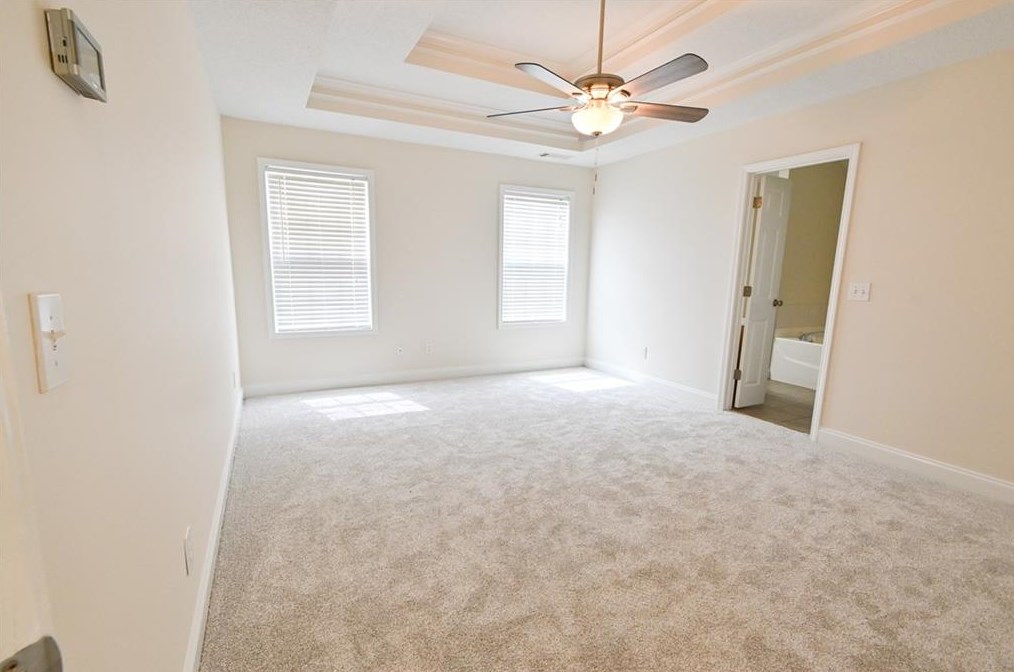 151 Peachtree Ln, Calhoun GA 30701-4391 exterior