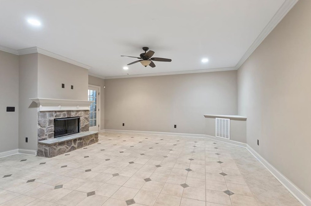 1121 Wimberly Rd, Atlanta GA  30319-2636 exterior