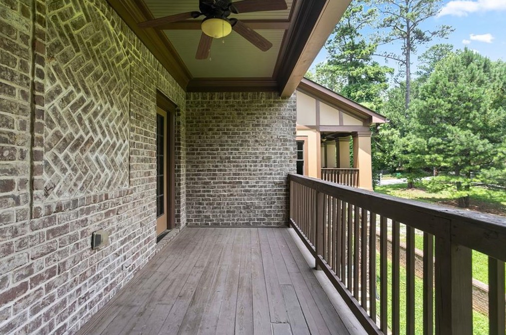 1121 Wimberly Rd, Atlanta GA  30319-2636 exterior