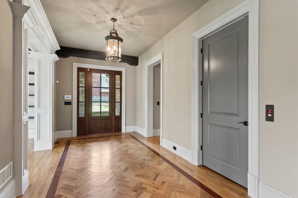 1121 Wimberly Rd, Atlanta GA  30319-2636 exterior