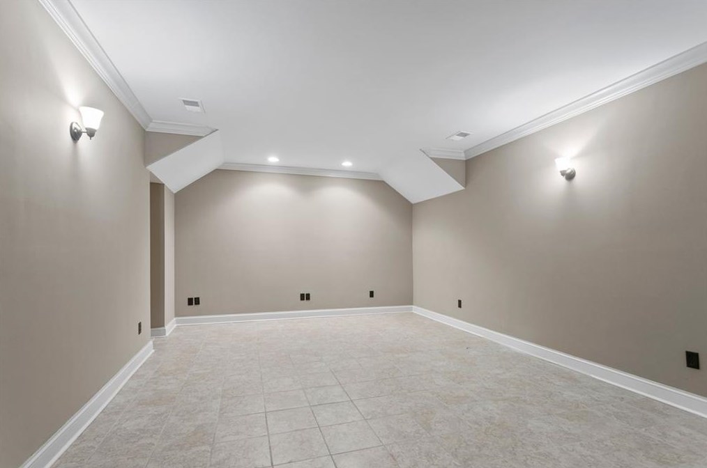 1121 Wimberly Rd, Atlanta GA  30319-2636 exterior