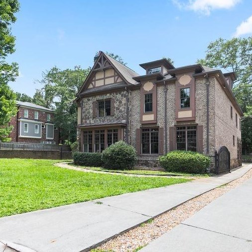 1121 Wimberly Rd, Atlanta GA  30319-2636 exterior