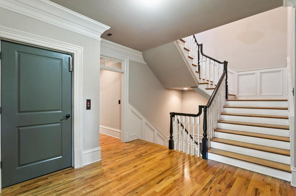 1121 Wimberly Rd, Atlanta GA  30319-2636 exterior