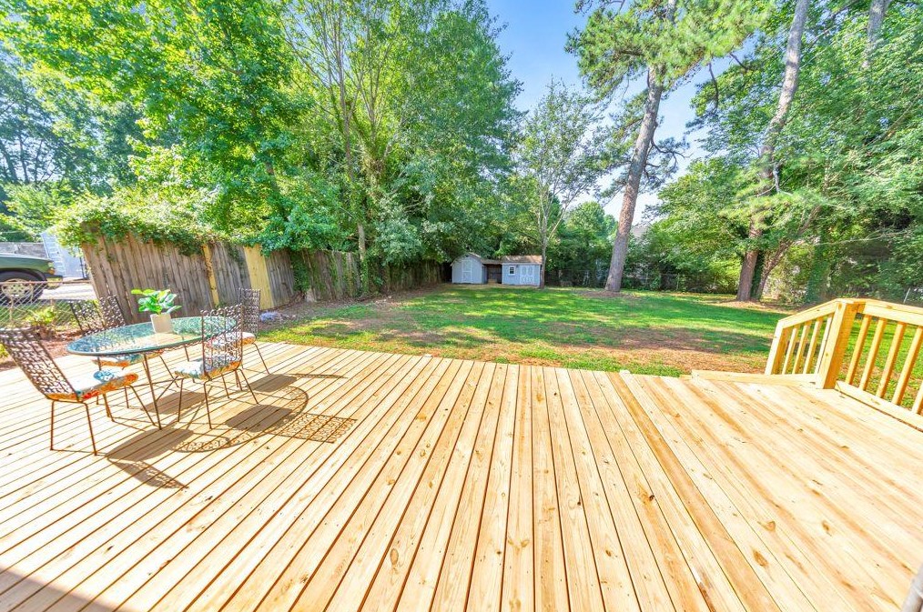 257 Angla Dr, Smyrna GA  30082-3640 exterior