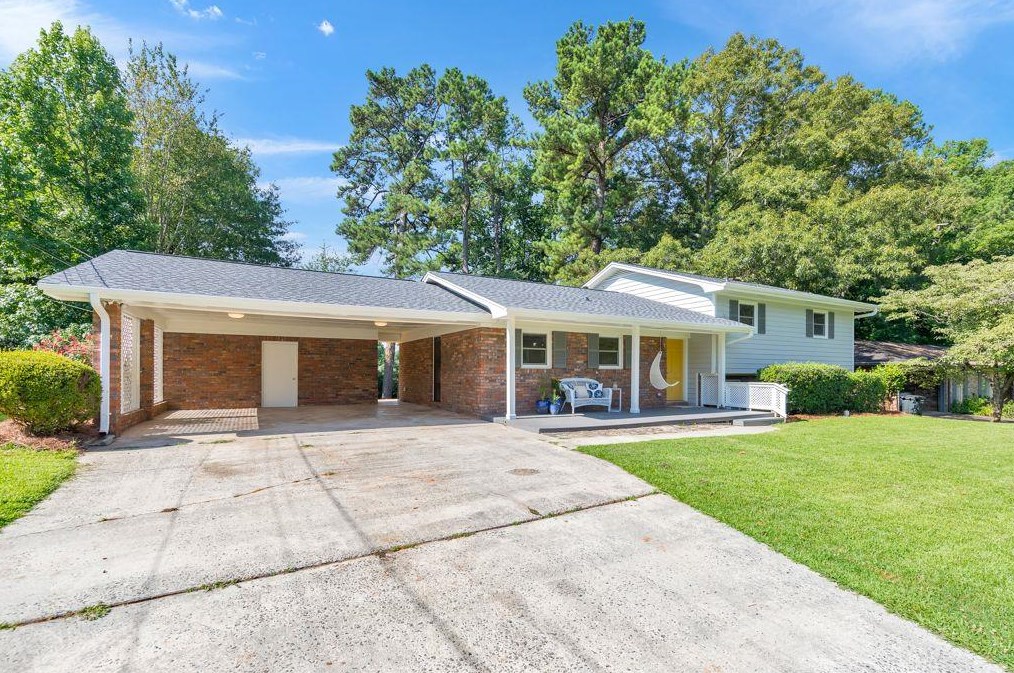257 Angla Dr, Smyrna GA  30082-3640 exterior