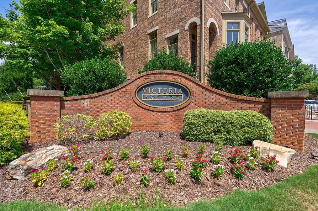 12045 Orchid Ln, Alpharetta, GA 30009-7987