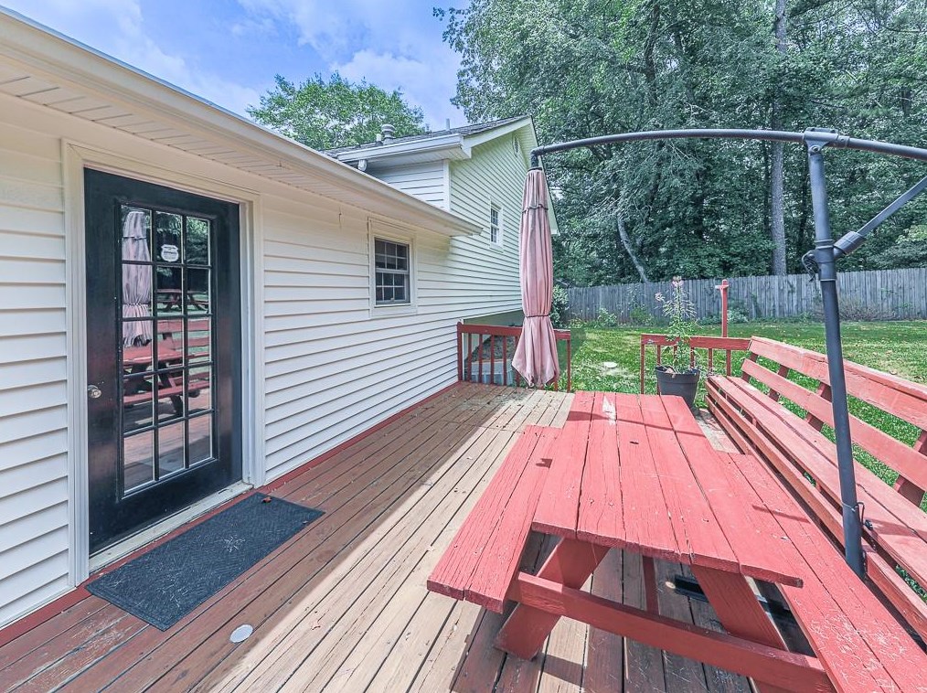 141 Cherokee Village Dr, Ball Ground, GA 30107