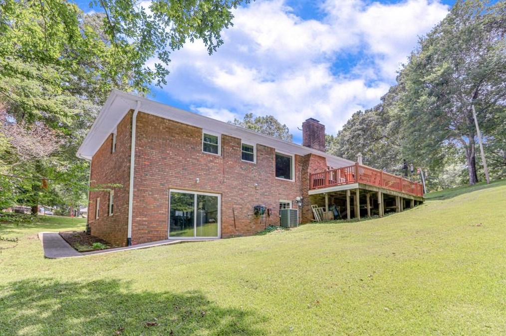 2317 Whippoorwill Ln, Gainesville GA 30501-1019 exterior