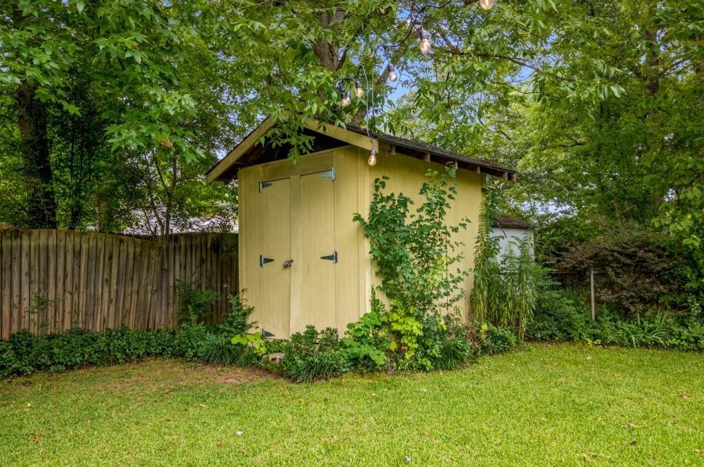 1570 Newton Ave, Atlanta GA  30316-2161 exterior