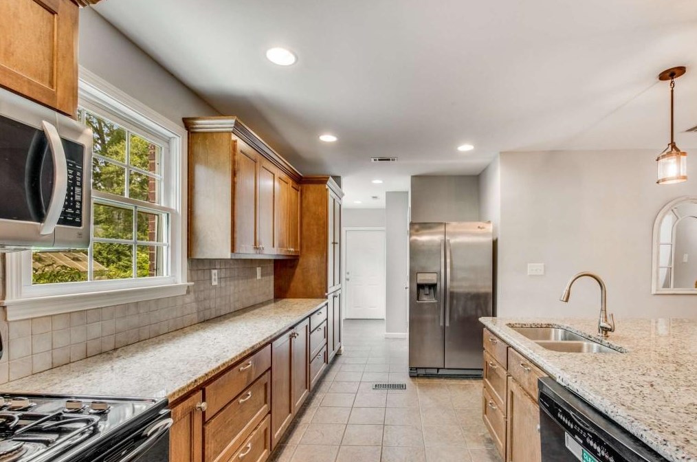 1570 Newton Ave, Atlanta GA  30316-2161 exterior