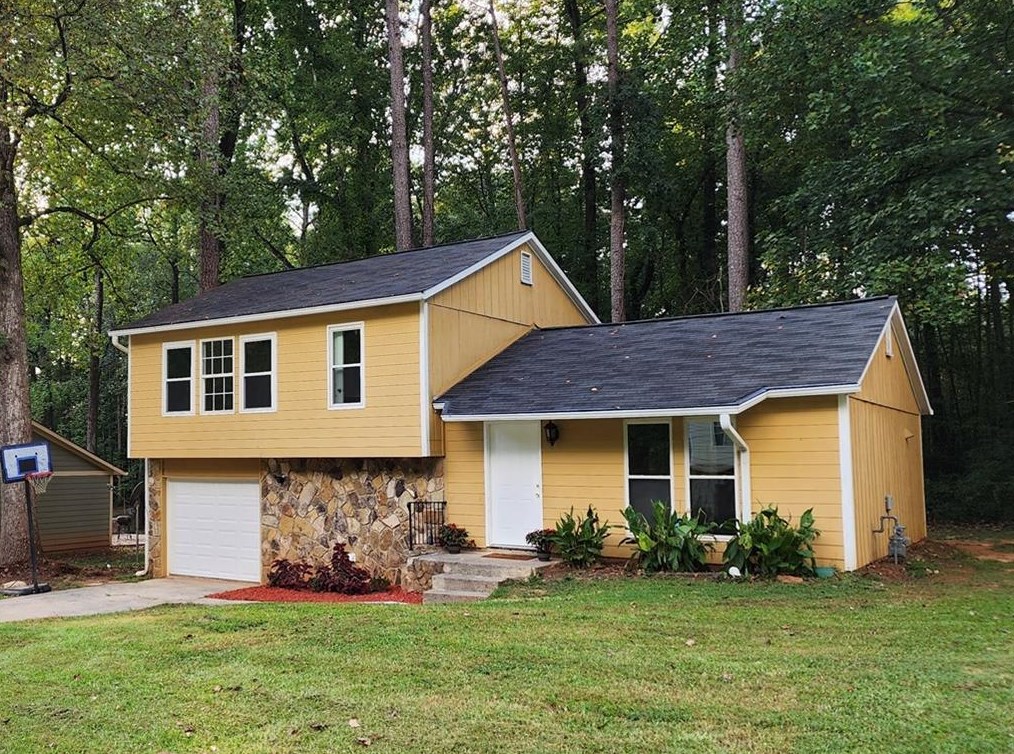 3145 Meadow Wood Ct, Lawrenceville, GA 30044-3206