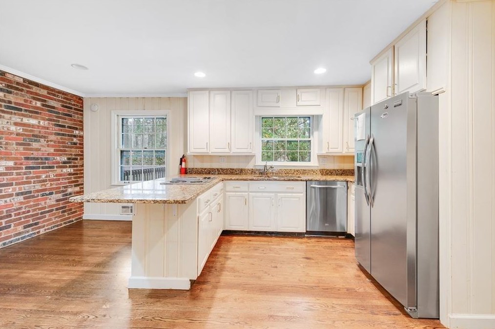1101 W Wesley Rd Nw, Atlanta, GA 30327