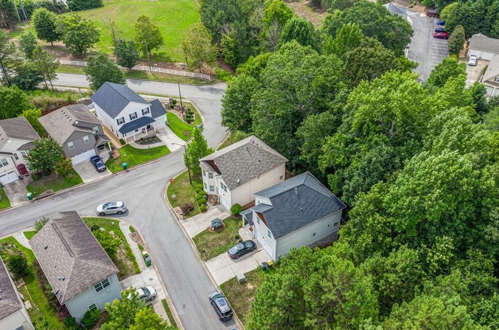 201 Village Ln, Holly Springs, GA 30188