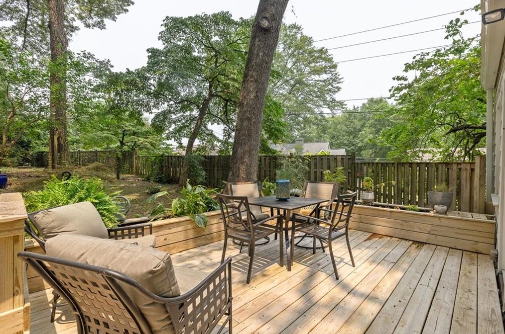 3277 Whitney Ave, Atlanta GA  30354-1401 exterior