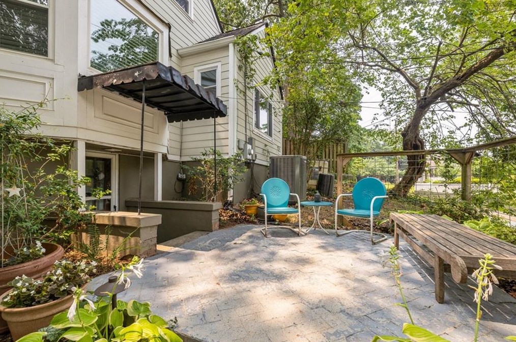 3277 Whitney Ave, Atlanta GA  30354-1427 exterior