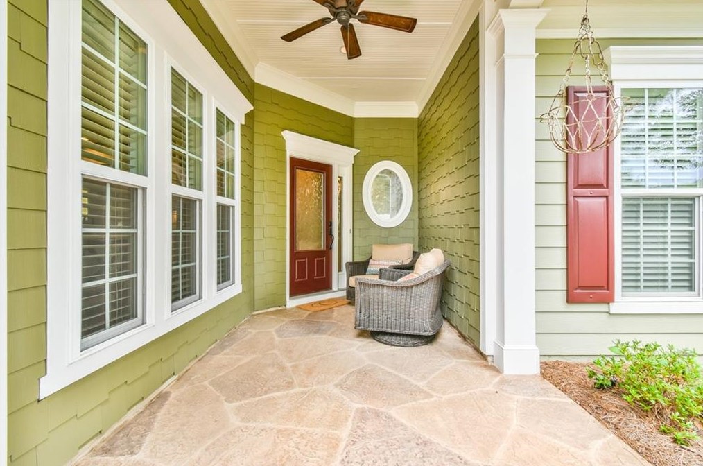 6708 Black Fox Dr, Hoschton, GA 30548