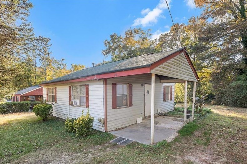 5253 Brookdale Dr, Forest Park, GA 30297