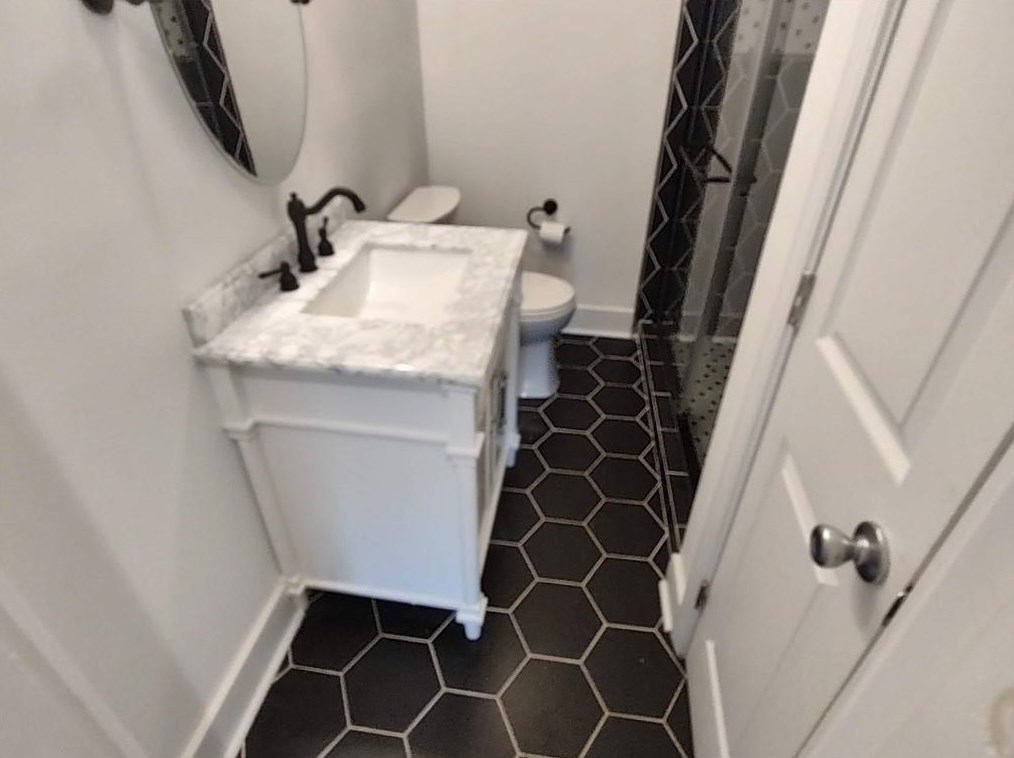 547 Rosemont Dr, Decatur GA  30032-4004 exterior