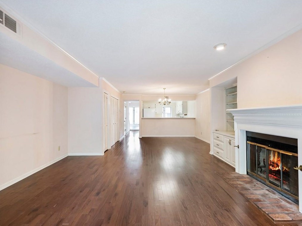 1085 Holly Dr, Gainesville GA  30501-2152 exterior