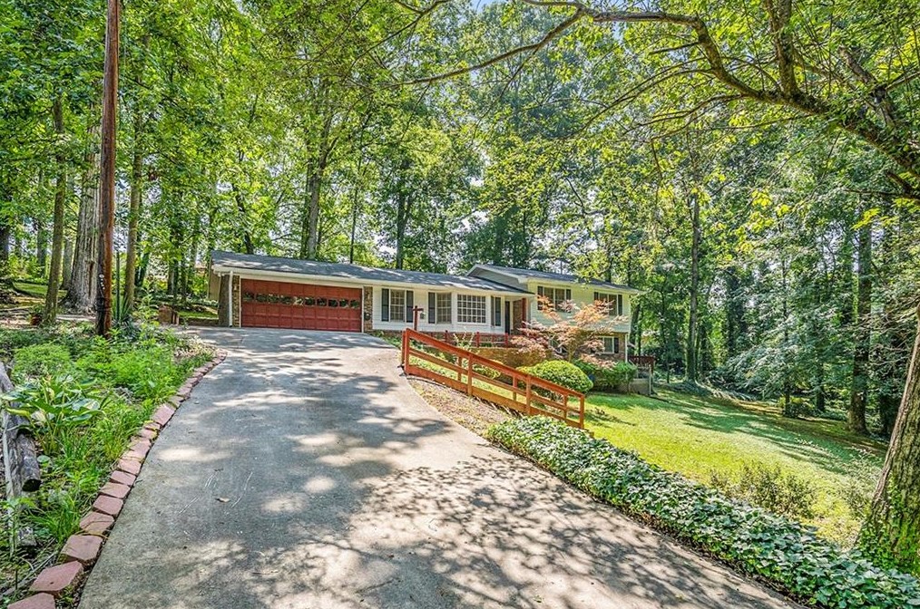 2196 Langdon Ct, Decatur GA  30035-2902 exterior