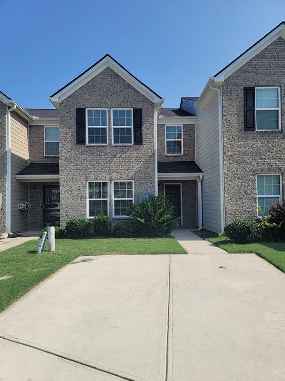 6261 Ellenwood Dr, Rex, GA 30273