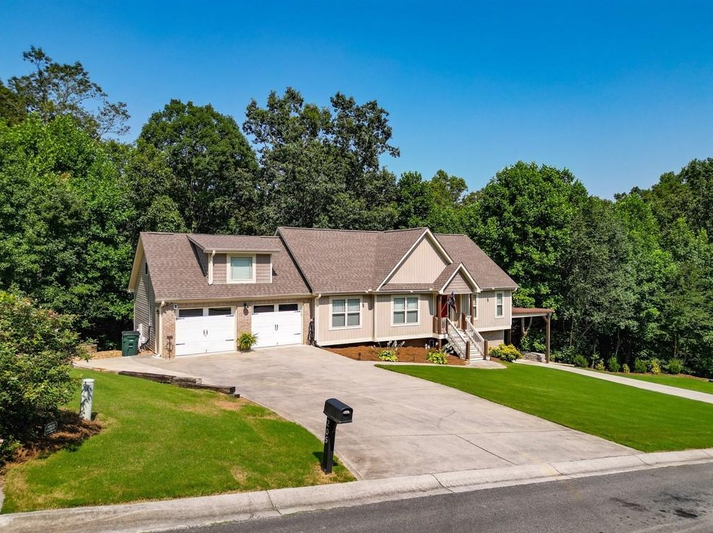 205 Luke St, Calhoun, GA 30701-8016
