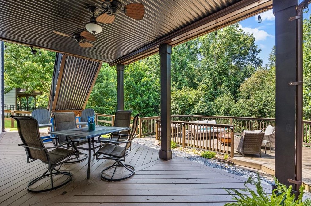 7801 Copper Kettle Way, Flowery Branch GA  30542-7572 exterior
