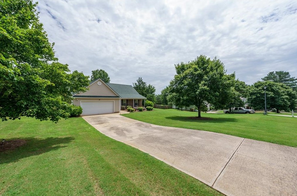 458 Reba Ct, Winder, GA 30680-8004