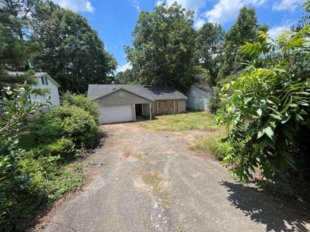 2073 Phillips Rd, Lithonia, GA 30058