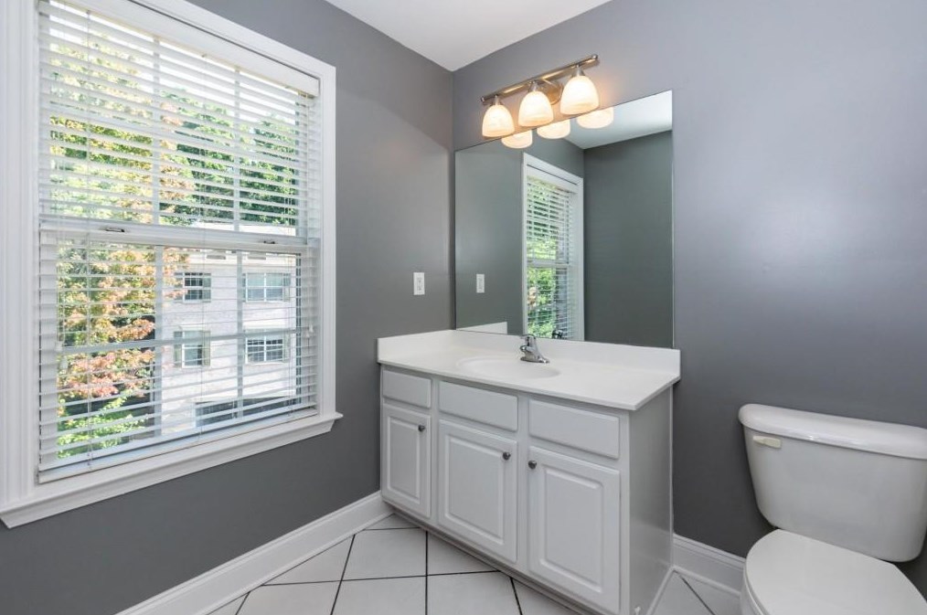 5267 Wellsley Bnd, Alpharetta GA 30005-5069 exterior