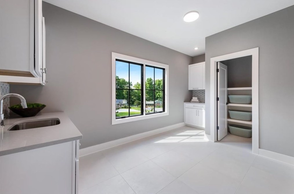 1493 Thornhill Ct, Atlanta GA 30338-4226 exterior