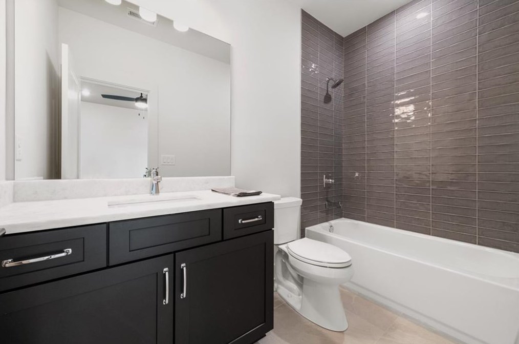 1493 Thornhill Ct, Atlanta GA 30338-4226 exterior