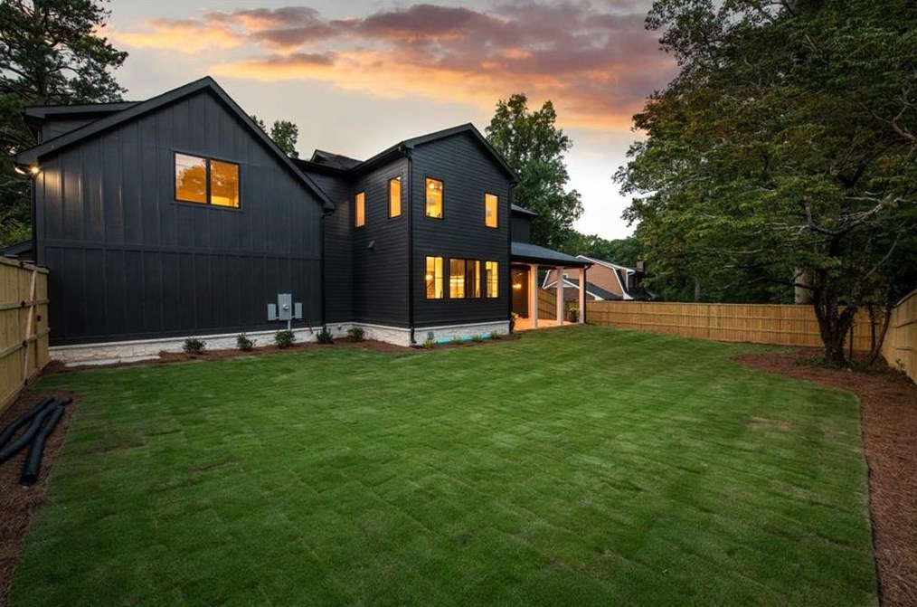 1493 Thornhill Ct, Atlanta GA 30338-4226 exterior