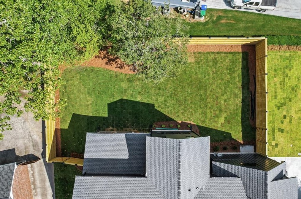 1493 Thornhill Ct, Atlanta GA 30338-4226 exterior