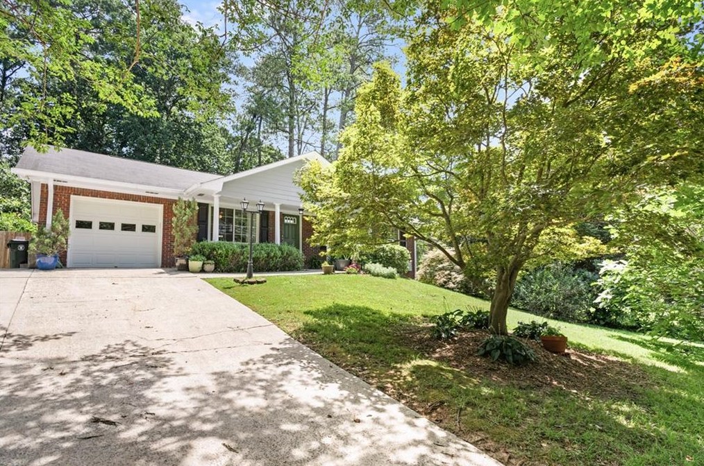 2747 Pioneer Ct, Atlanta, GA 30341-5208
