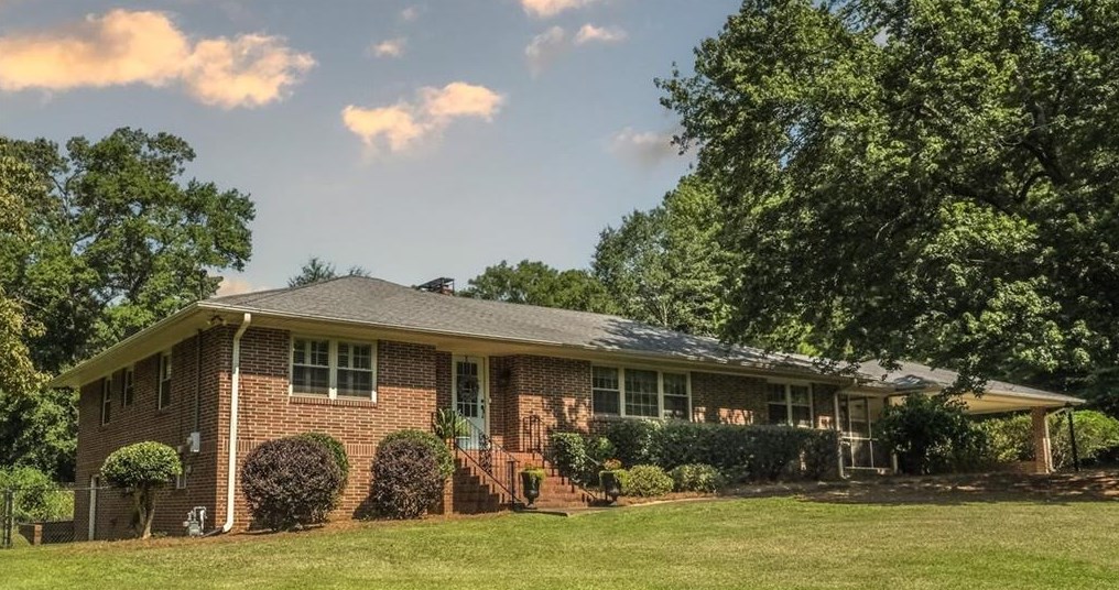 6441 Rose Cir, Douglasville, GA 30134-2121