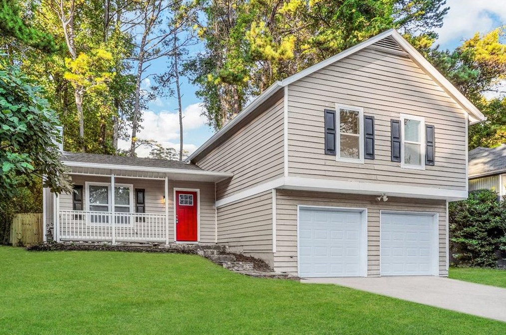 5120 N Woodbridge Trl, Stone Mountain, GA 30088
