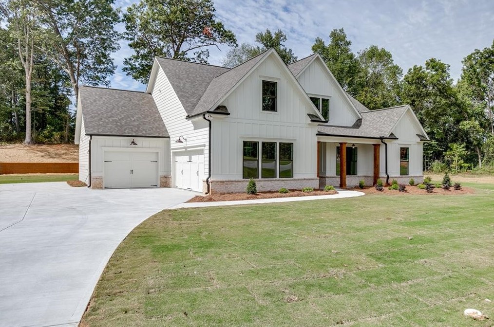 567 Storey Ln, Jefferson, GA 30549