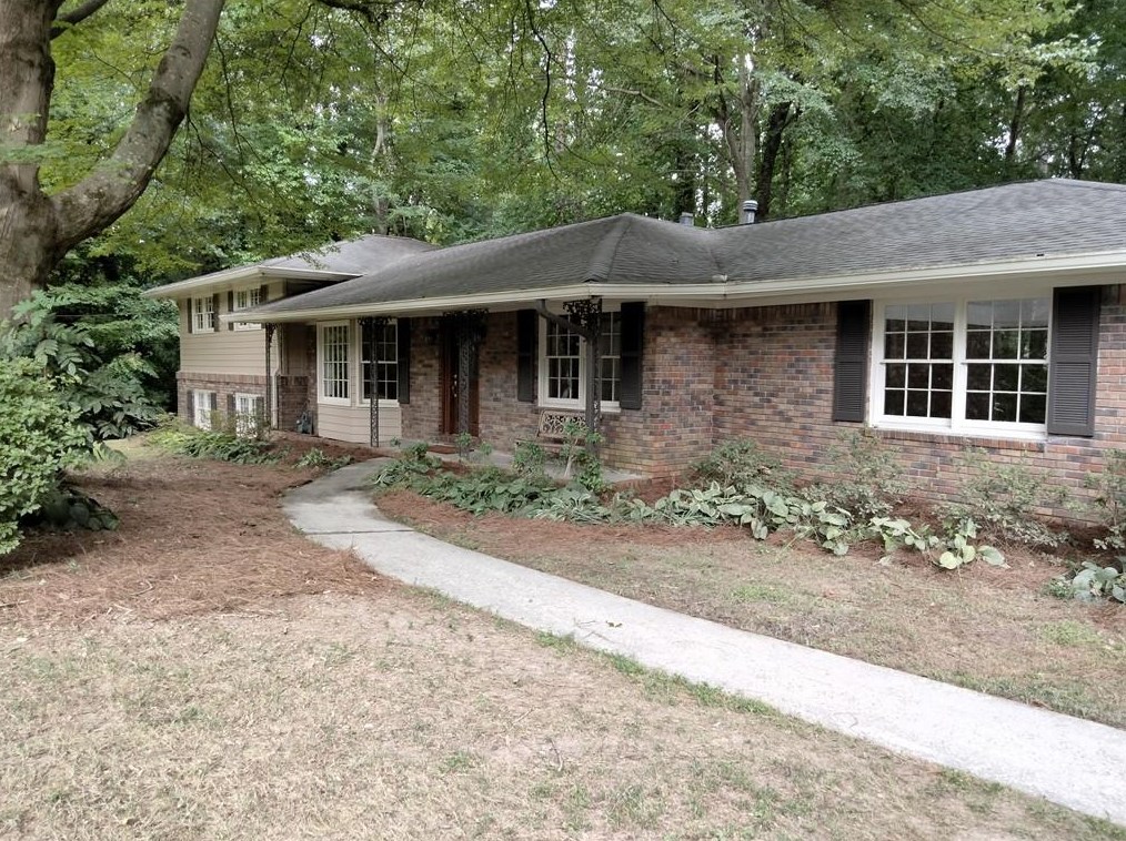 1561 Springfield Ct, Atlanta GA  30338-4909 exterior