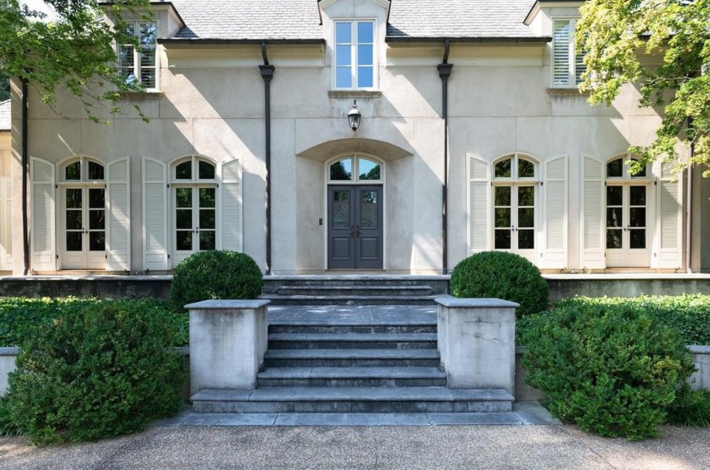 1521 Stone Gate Way, Atlanta, GA 30327