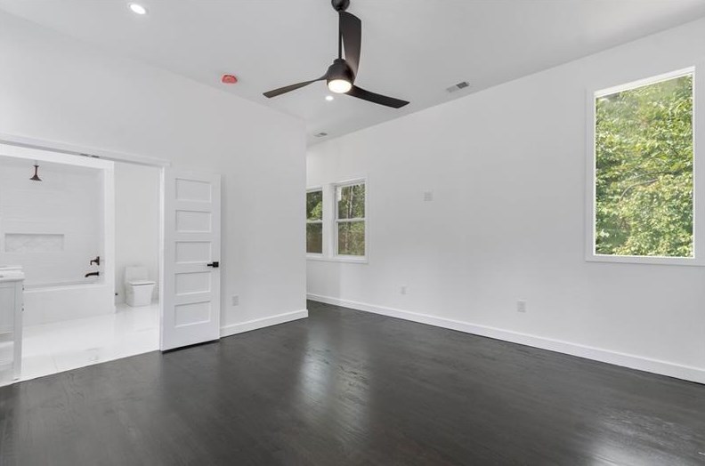 3213 Pinehill Dr, Decatur GA  30032-2803 exterior