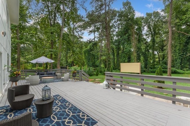 3213 Pinehill Dr, Decatur GA  30032-2803 exterior