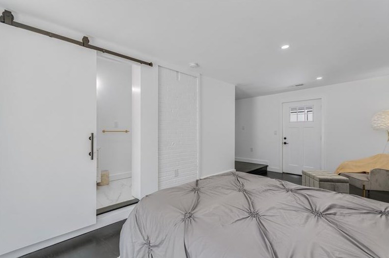 3213 Pinehill Dr, Decatur GA  30032-2803 exterior