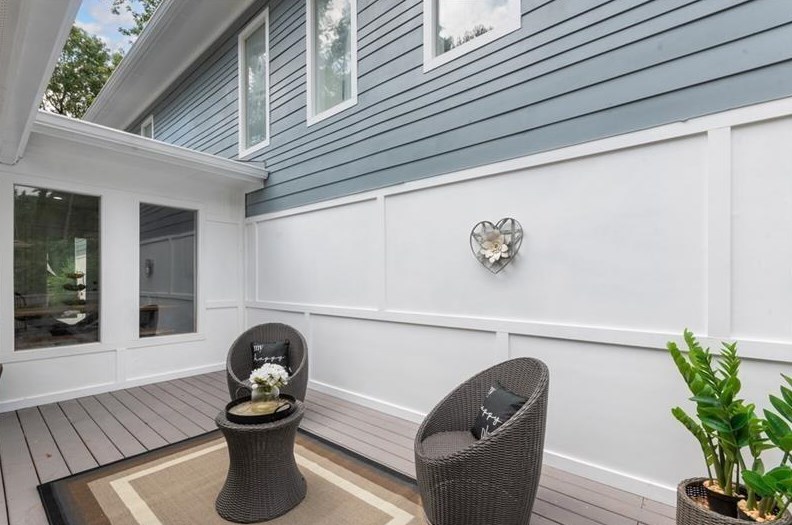 3213 Pinehill Dr, Decatur GA  30032-2803 exterior