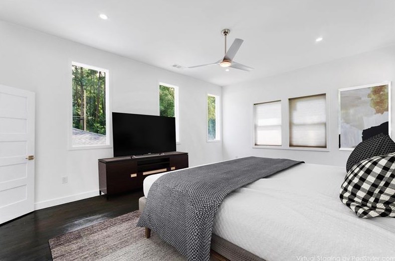 3213 Pinehill Dr, Decatur GA  30032-2803 exterior