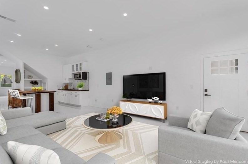 3213 Pinehill Dr, Decatur GA  30032-2803 exterior